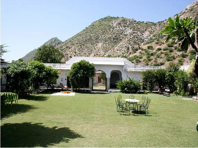 Rajmahal Palace - Kanota Hotels Devli Extérieur photo